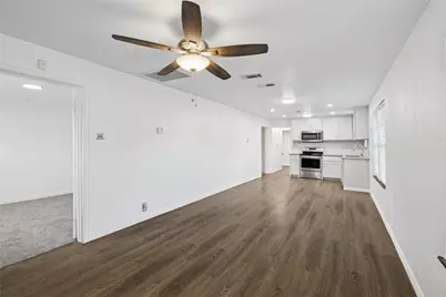 3000 Burchill Road S, Fort Worth, TX 76105 - Photo 7