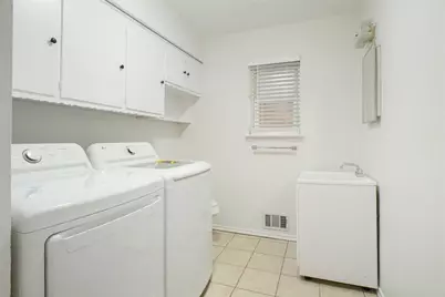 7329 Dalewood Lane, Dallas, TX 75214 - Photo 17