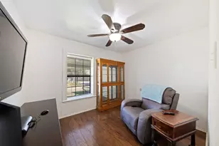 912 Crockett St, Midlothian, TX 76065 - Photo 15