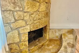 1031 Boston Blvd, Bedford, TX 76022 - Photo 7