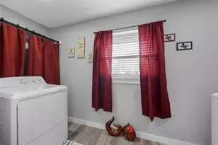 1014 E Franklin St, Hillsboro, TX 76645 - Photo 17