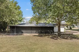 1014 E Franklin St, Hillsboro, TX 76645 - Photo 19