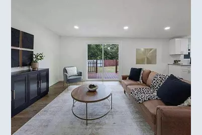 10913 Joaquin Drive, Dallas, TX 75228 - Photo 9