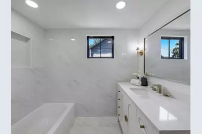 10913 Joaquin Drive, Dallas, TX 75228 - Photo 15