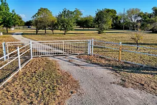 469 Merritt Rd, Forestburg, TX 76239 - Photo 3