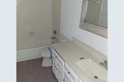 814 Oakbluff Drive, Lancaster, TX 75146 - Photo 15