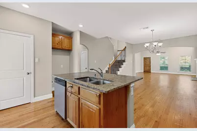 700 N Irving Heights Drive, Irving, TX 75061 - Photo 17