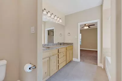 700 N Irving Heights Drive, Irving, TX 75061 - Photo 27