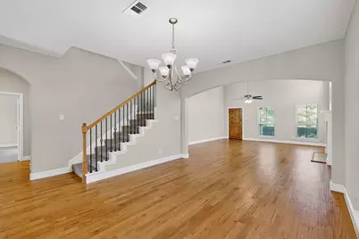 700 N Irving Heights Drive, Irving, TX 75061 - Photo 13