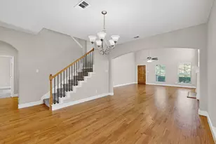 700 N Irving Heights Dr, Irving, TX 75061 - Photo 13