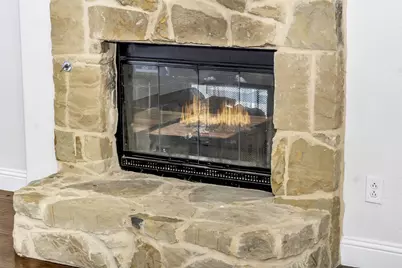 302 Red Eagle Trail, Hudson Oaks, TX 76087 - Photo 7