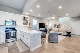 1010 Gallivant Ln, Dallas, TX 75218 - Photo 11