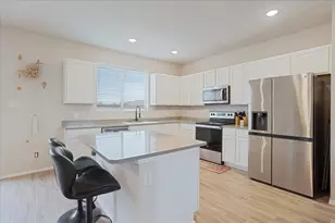 1238 Benwick Dr, Van Alstyne, TX 75495 - Photo 7