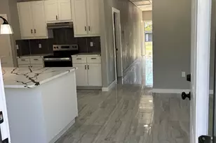 328 E Norway St, Walnut Springs, TX 76690 - Photo 5