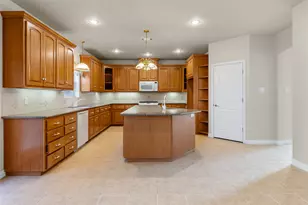 2012 Creekview Dr, Commerce, TX 75428 - Photo 13