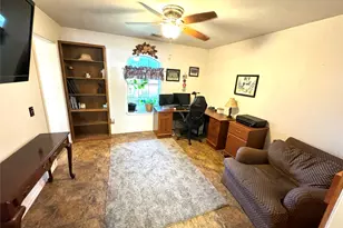 505 W 3rd St, Dodd City, TX 75438 - Photo 31