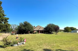 505 W 3rd St, Dodd City, TX 75438 - Photo 3