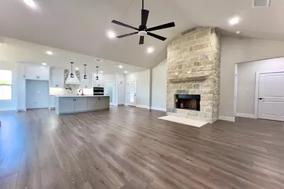 1029 Freedom Court, Weatherford, TX 76088 - Photo 9