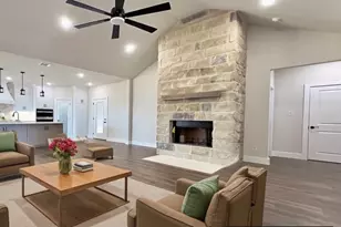 1029 Freedom Ct, Weatherford, TX 76088 - Photo 1