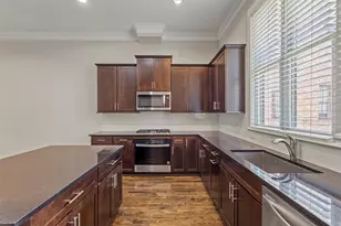 643 S Cesar Chavez Blvd, Dallas, TX 75201 - Photo 5