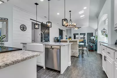 108 Gateway Drive, Alvarado, TX 76009 - Photo 5