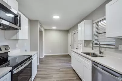 1801 Spanish Trail, Plano, TX 75023 - Photo 11