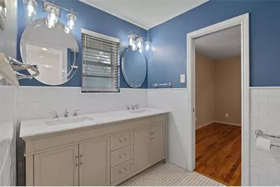 8815 Bretshire Drive, Dallas, TX 75228 - Photo 9