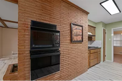 8815 Bretshire Drive, Dallas, TX 75228 - Photo 13