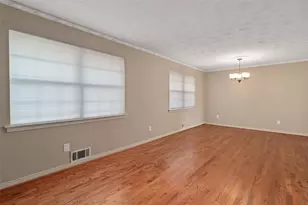 8815 Bretshire Dr, Dallas, TX 75228 - Photo 29