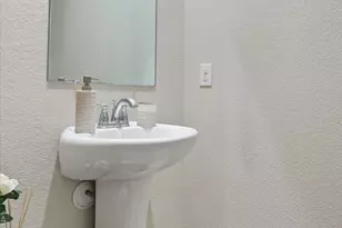 10120 Long Branch Dr, McKinney, TX 75071 - Photo 7