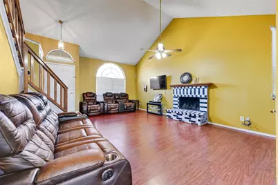 4153 Stinwick, Grand Prairie, TX 75052 - Photo 3