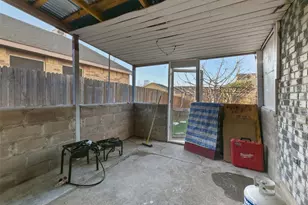 4153 Stinwick, Grand Prairie, TX 75052 - Photo 9