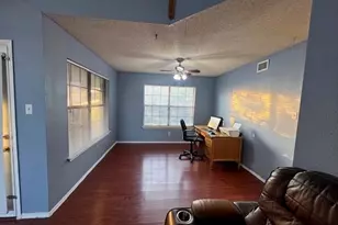 4153 Stinwick, Grand Prairie, TX 75052 - Photo 9