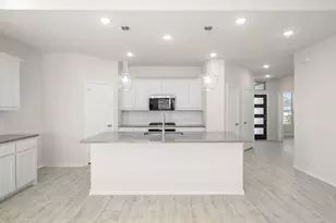 720 Scarlet Sage Dr, Waxahachie, TX 75165 - Photo 5