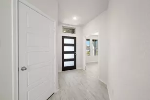 720 Scarlet Sage Dr, Waxahachie, TX 75165 - Photo 3