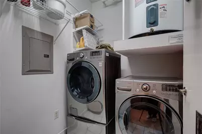 1111 S Akard Street #303, Dallas, TX 75215 - Photo 21