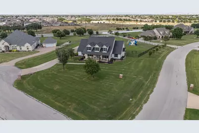 13101 Willow Tree Court, Fort Worth, TX 76052 - Photo 5