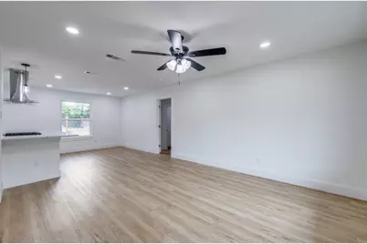 910 Darlene Lane, Arlington, TX 76010 - Photo 5