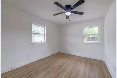 910 Darlene Lane, Arlington, TX 76010 - Photo 17