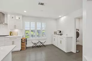 10023 Edgecove Dr, Dallas, TX 75238 - Photo 3