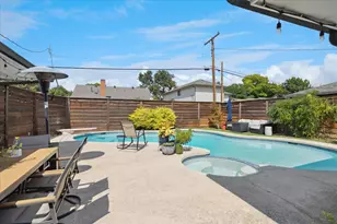 10023 Edgecove Dr, Dallas, TX 75238 - Photo 23