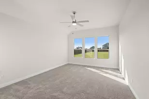 105 Grey Wolf Ct, Godley, TX 76044 - Photo 13