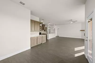 105 Grey Wolf Court, Godley, TX 76044 - Photo 7