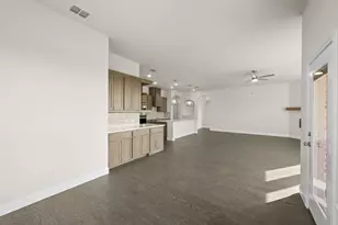 105 Grey Wolf Ct, Godley, TX 76044 - Photo 7