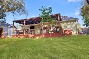 1185 E Jefferson St, Van Alstyne, TX 75495 - Photo 3