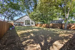 511 Maple St, Howe, TX 75459 - Photo 37