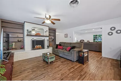 1711 Barton Drive, Arlington, TX 76010 - Photo 5