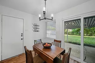 1711 Barton Dr, Arlington, TX 76010 - Photo 15