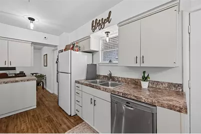 1711 Barton Drive, Arlington, TX 76010 - Photo 13