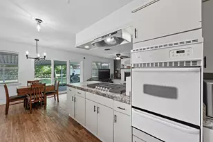 1711 Barton Dr, Arlington, TX 76010 - Photo 19